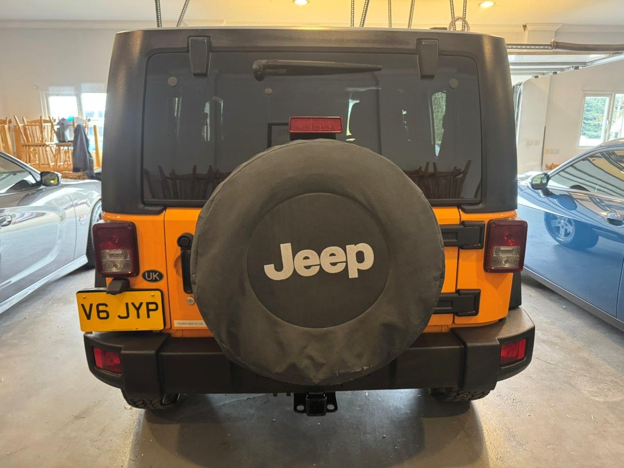 _V6JYP Showroom (6).jpg